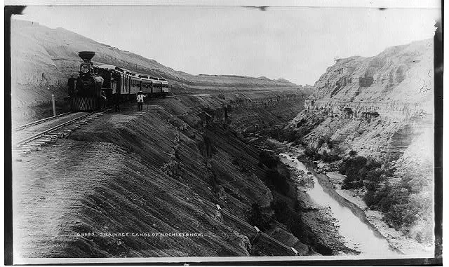 Railroad trains in Mexico, 1885
