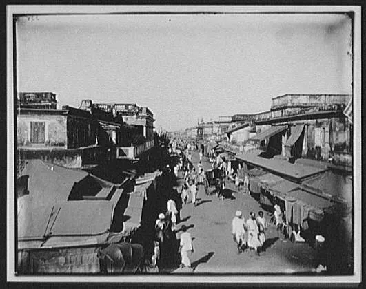 Madras - street scene in "Blacktown", India, Madras, 1895