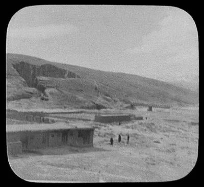 Entrance to Chappa Rift from above, Pakistan, 1895