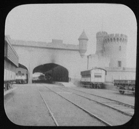 Lahore - entrance to railway station, Lahore, Pakistan, 1895