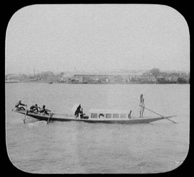Calcutta - 3 oarsmen pulling long, narrow passenger boat, India, Calcutta, 1895