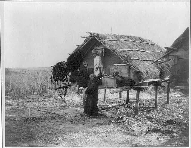 [Goldi along the the Amur River, north of Khabarovsk], Siberia, 1895