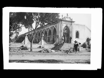 Bath houses near station, Aguas Calientes, Aguascalientes (State), 1880